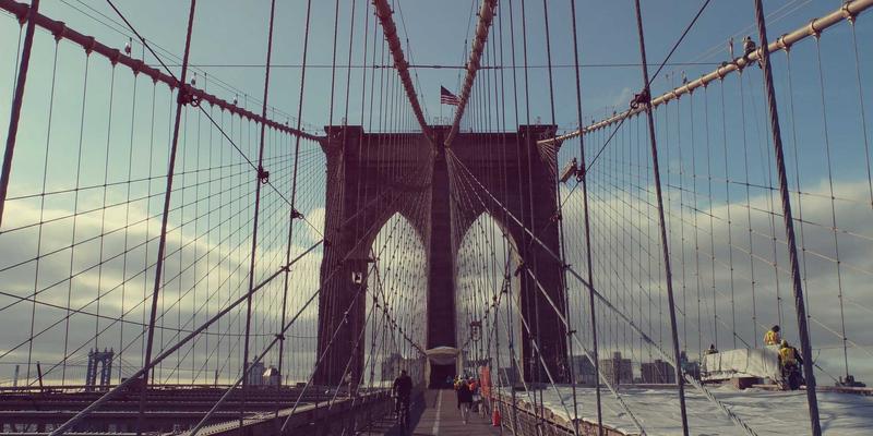 从基础到精通:如何利用户外手表的多卫星导航与气象预警功能,安全规划你的下一次探险