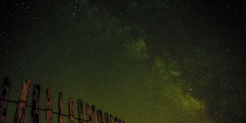 从零到岩壁：攀岩入门装备全解析，助你安全开启户外运动新篇章