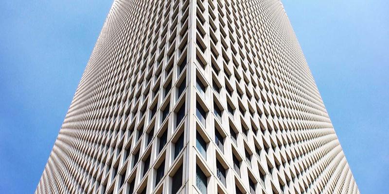 户外探险安全第一:徒步登山露营必备应急医疗包专业配置指南